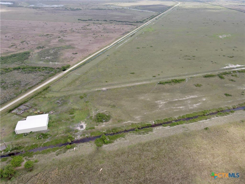 1,088.76 acres in Calhoun County - photo 27