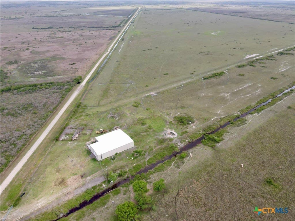 1,088.76 acres in Calhoun County - photo 26