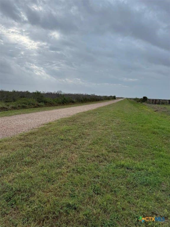 1,088.76 acres in Calhoun County - photo 17