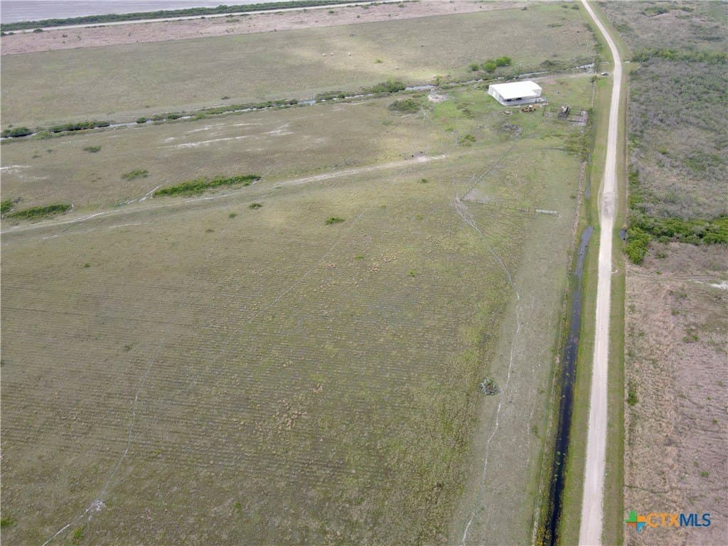 1,088.76 acres in Calhoun County - photo 29