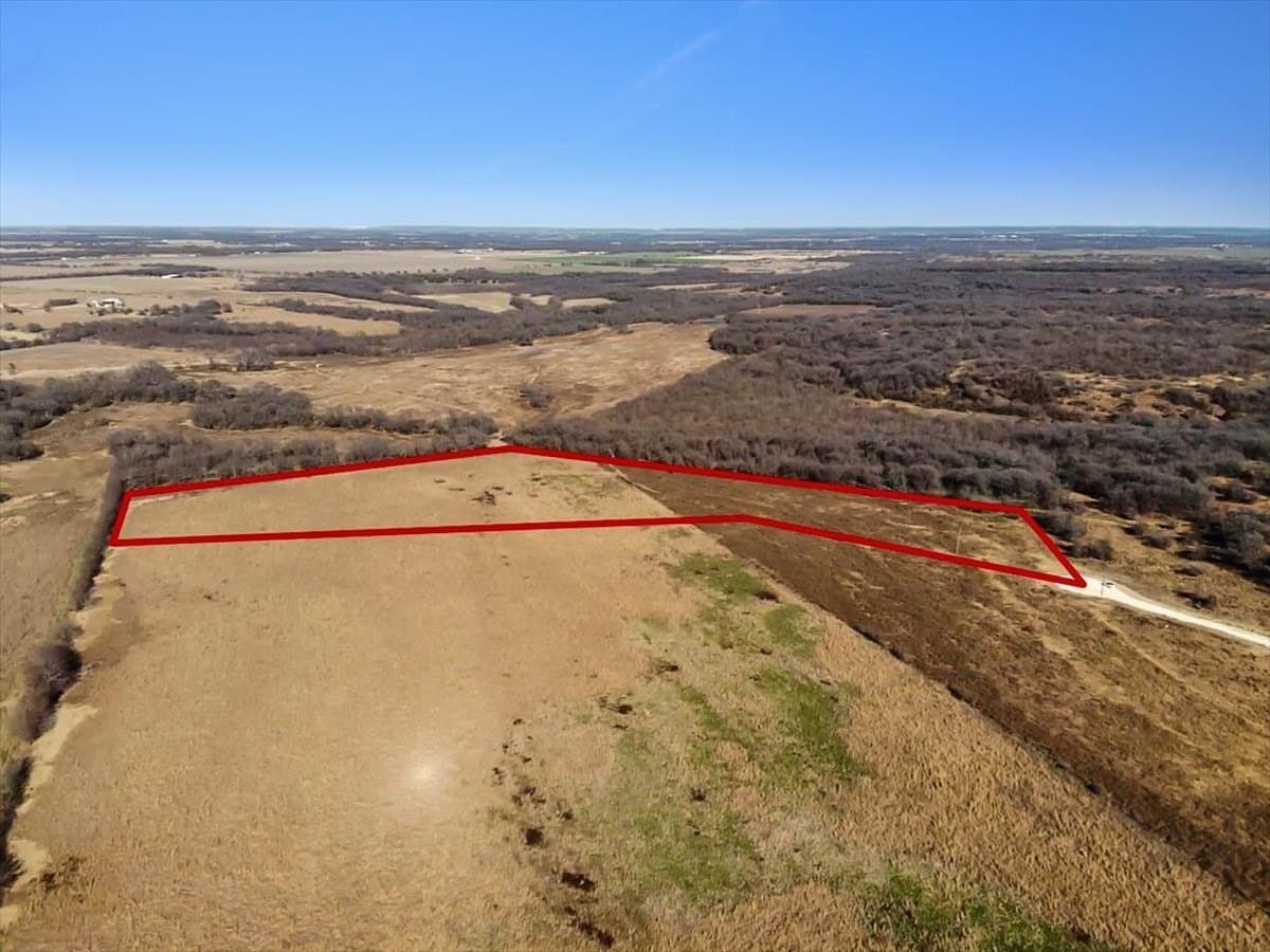 10.37 acres in Hill County - photo 10