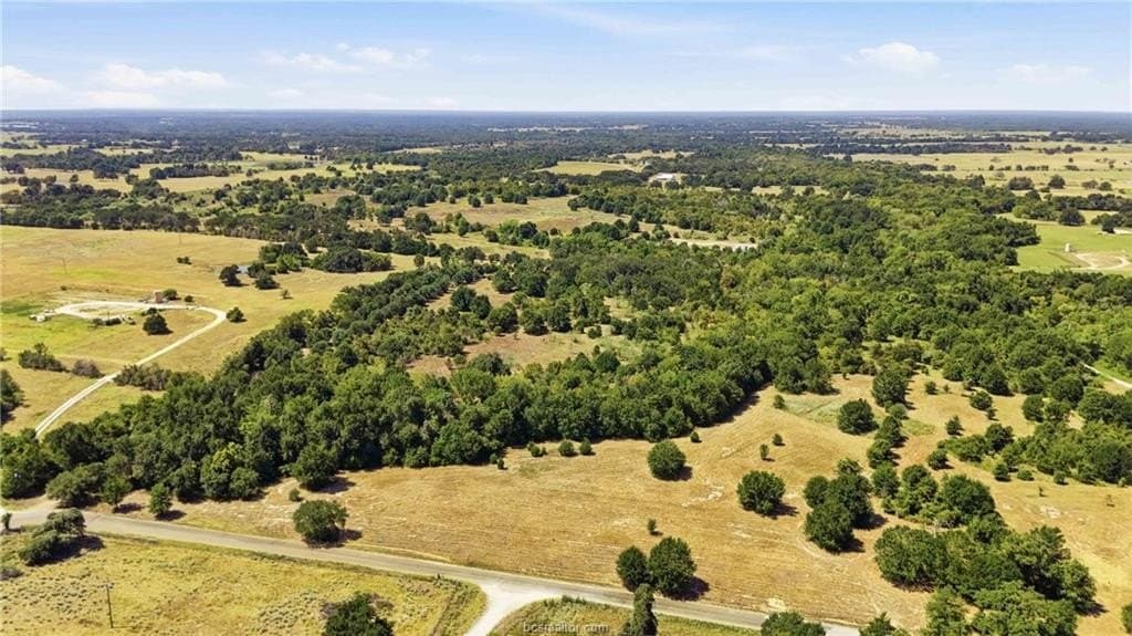 11.86 acres in Robertson County - photo 3