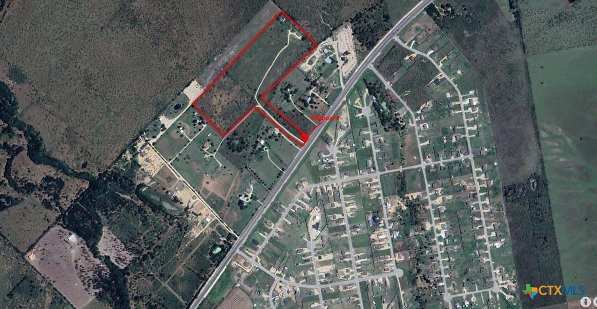 20 acres in Hays County