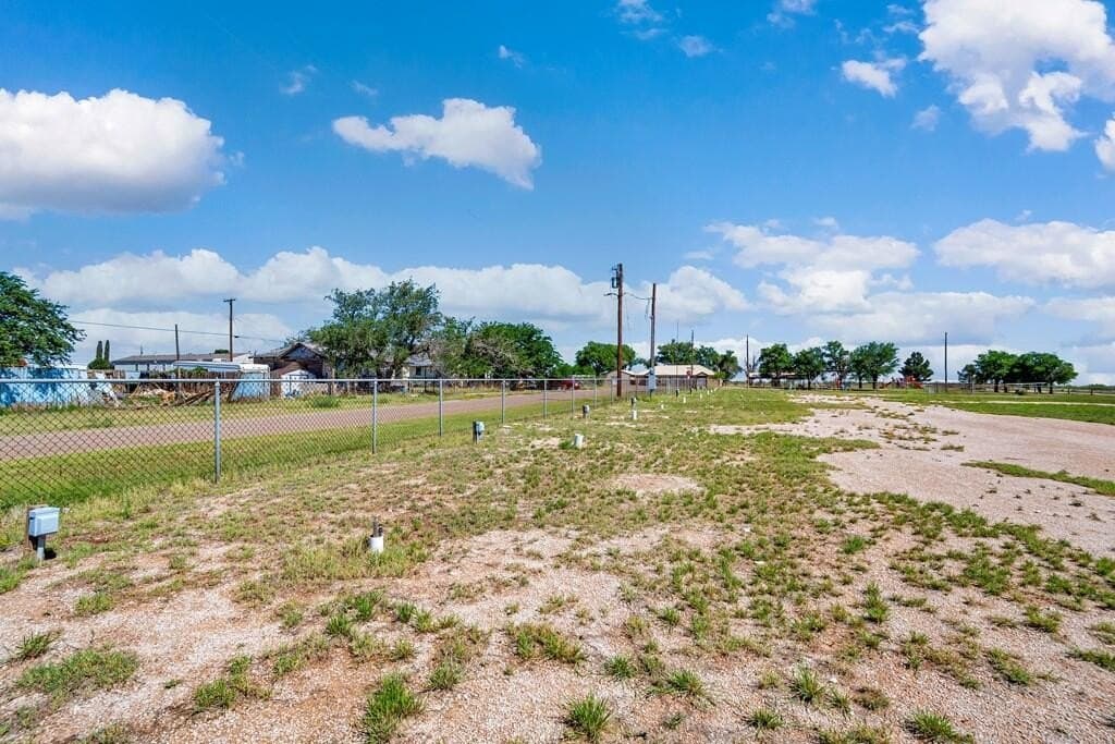 2.89 acres in Ector County - photo 4