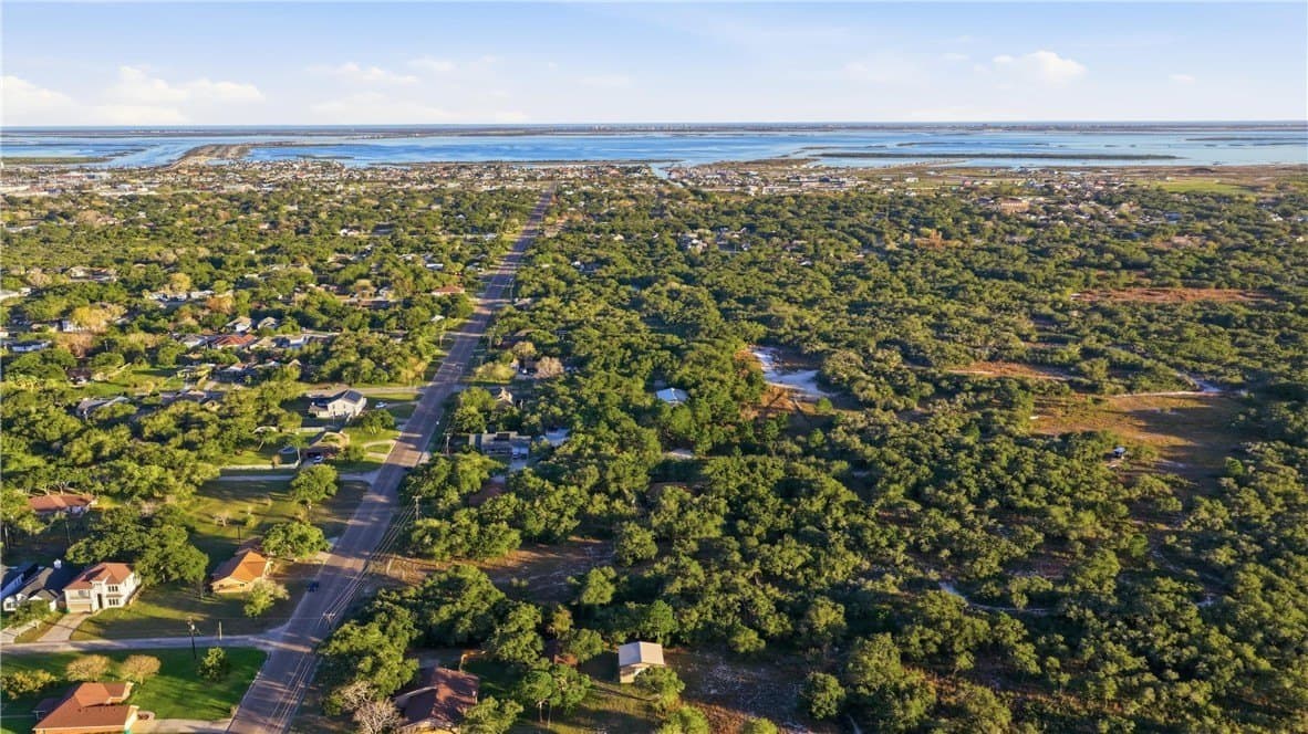 1.01 acres in San Patricio County - photo 2