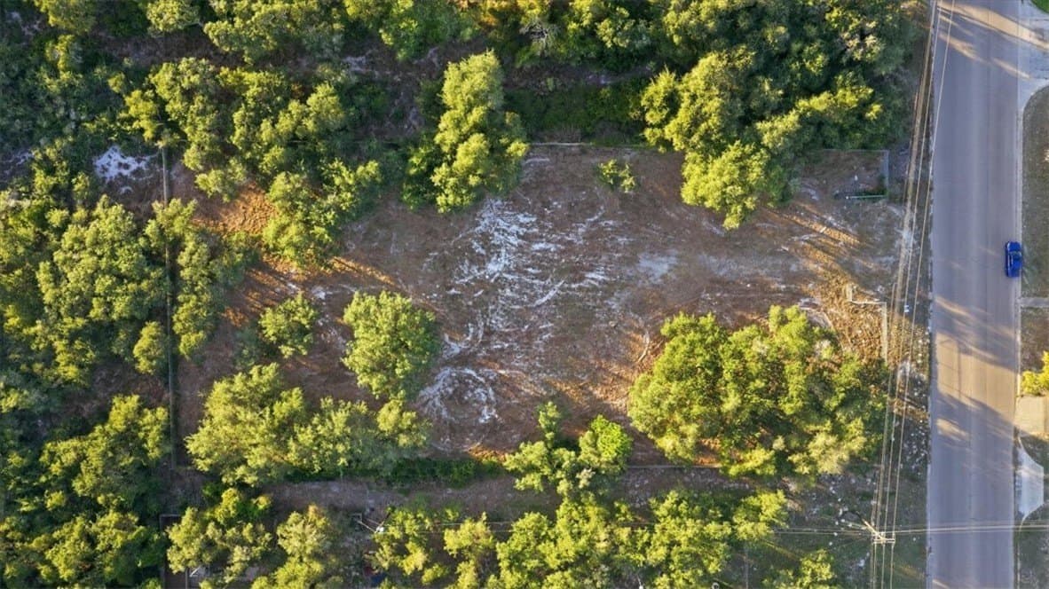 1.01 acres in San Patricio County - photo 6