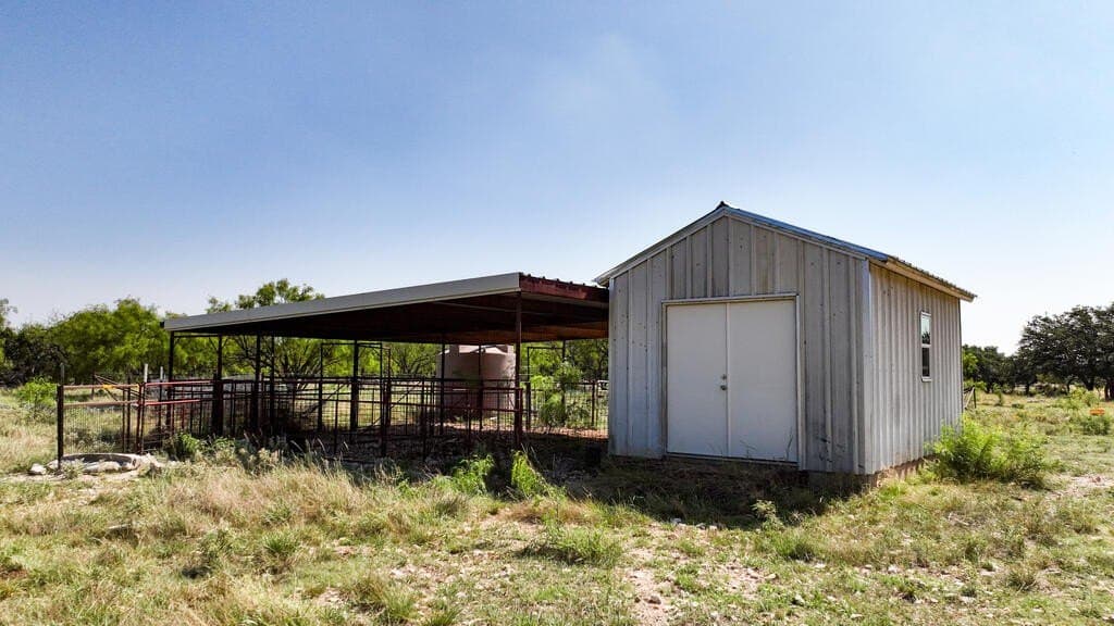 135 acres in Schleicher County - photo 34