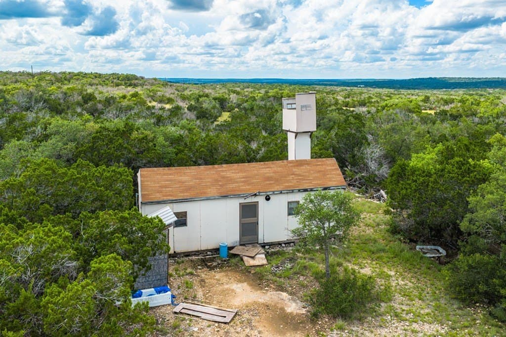 41.47 acres in Edwards County - photo 10