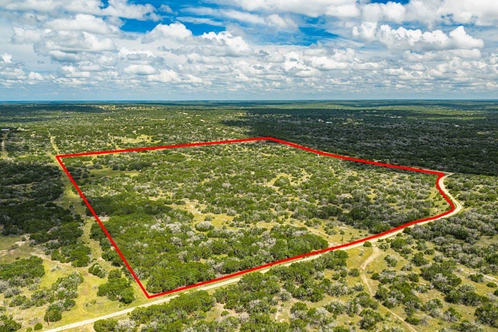 41.47 acres in Edwards County gallery image 3