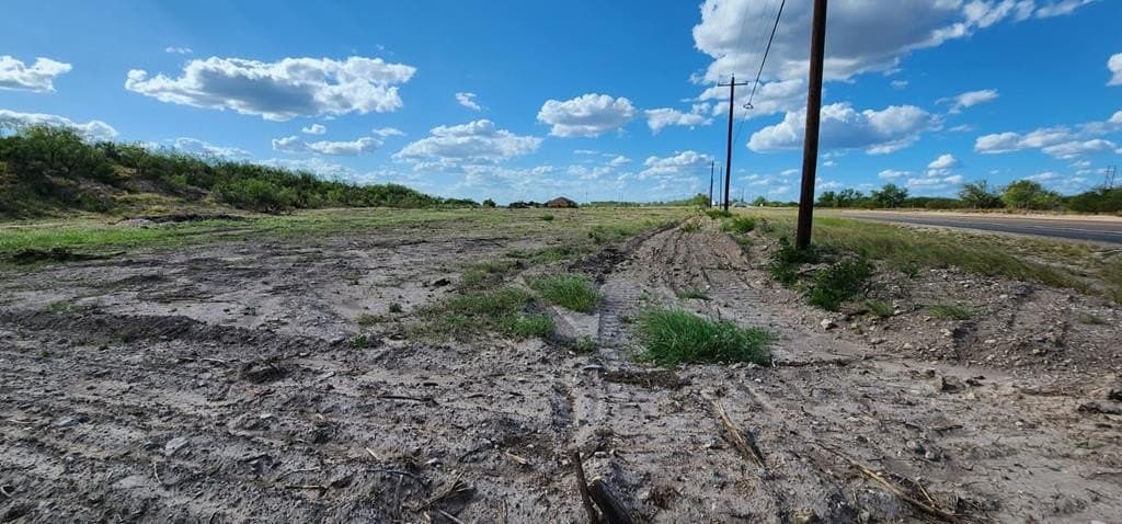 10.01 acres in Maverick County gallery image 4