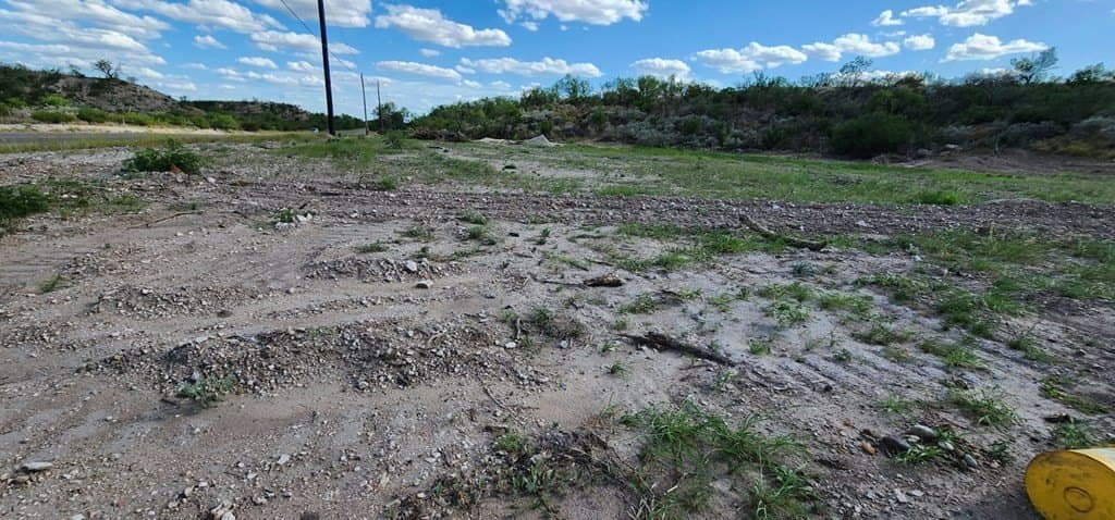 10.01 acres in Maverick County gallery image 3