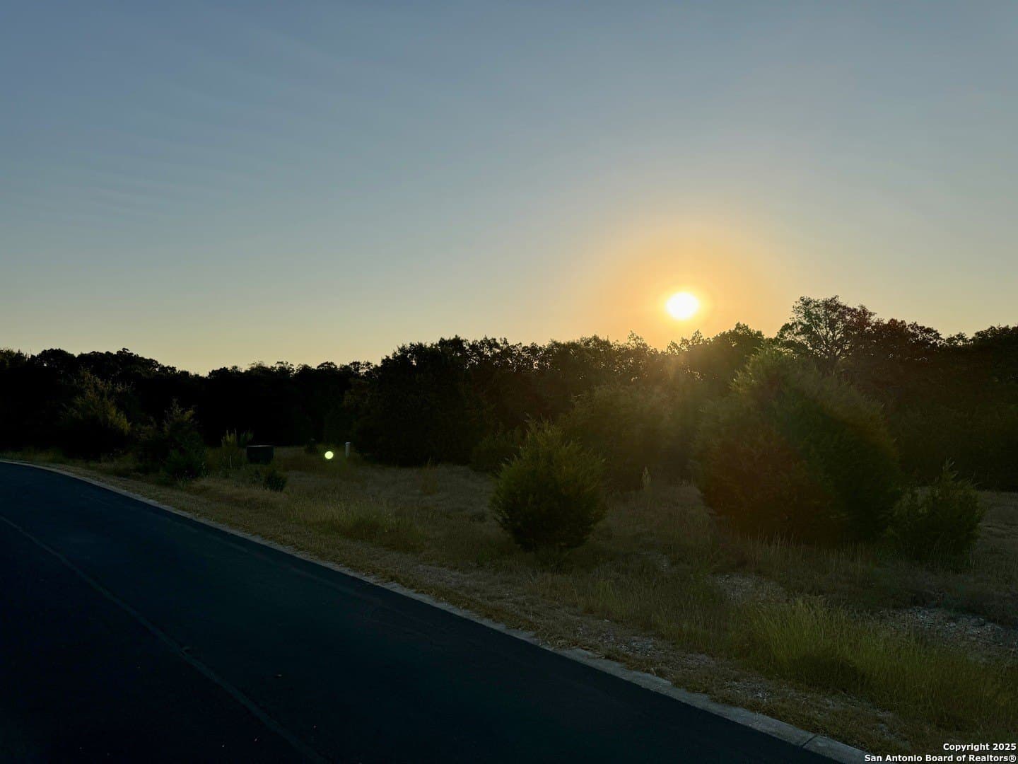 1 acres in Comal County gallery image 4