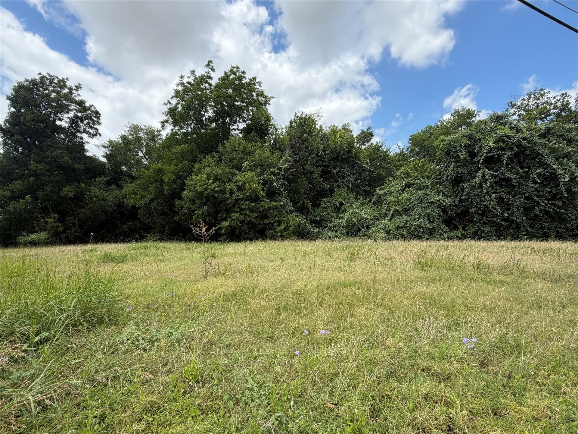 0.77 acres in McLennan County