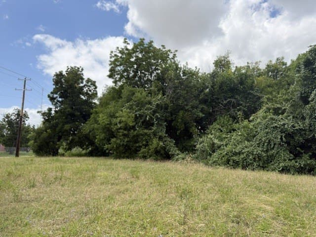 0.77 acres in McLennan County - photo 3