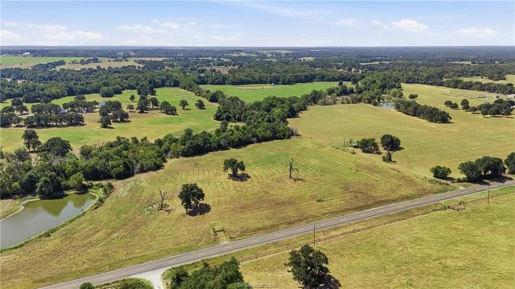 10.51 acres in Robertson County - photo 7