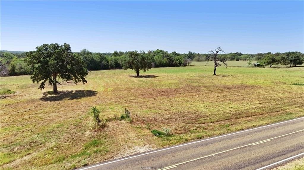 10.51 acres in Robertson County - photo 2