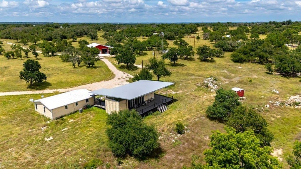 10.39 acres in Kerr County - photo 37