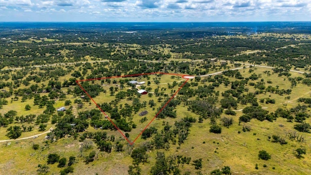 10.39 acres in Kerr County - photo 32
