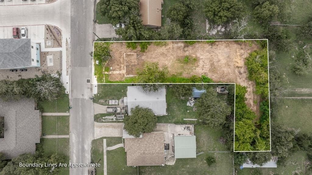 0.32 acres in Erath County gallery image 3