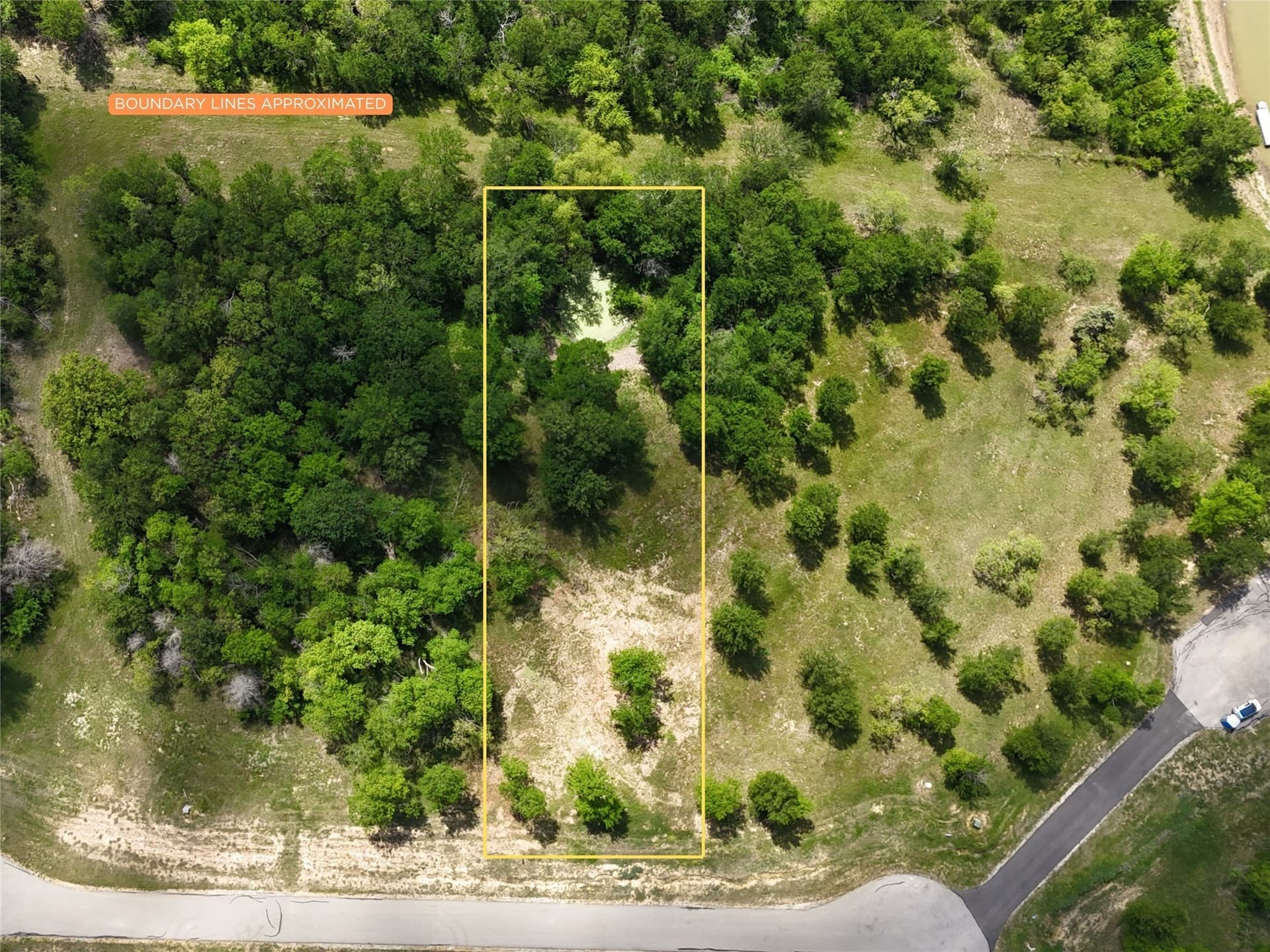 1.01 acres in Navarro County - photo 21