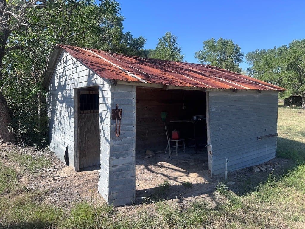 3 acres in Fayette County gallery image 3