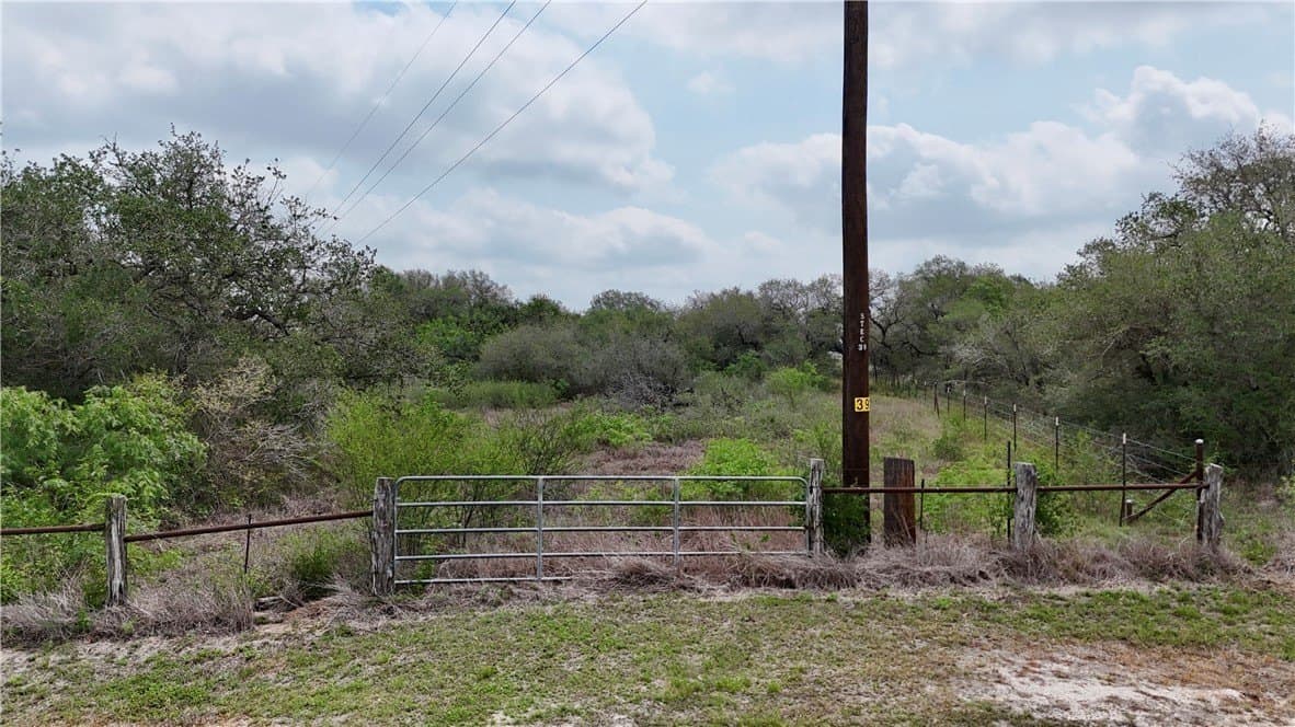 7.42 acres in Refugio County gallery image 2