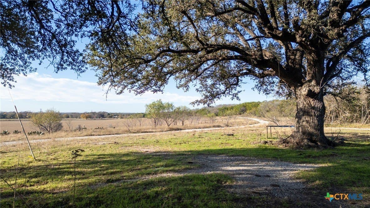 56.62 acres in Lampasas County - photo 6