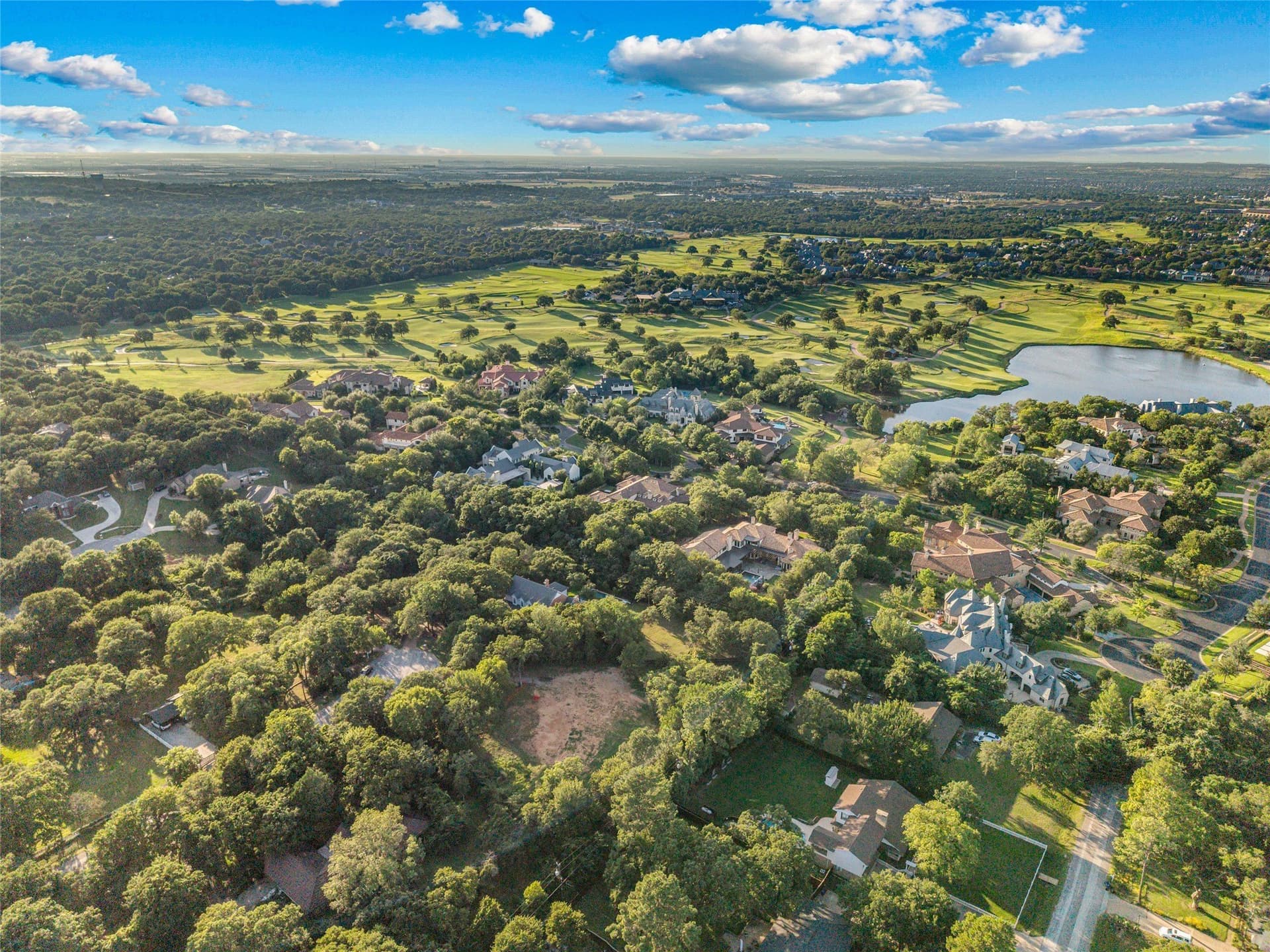 0.92 acres in Tarrant County - photo 3