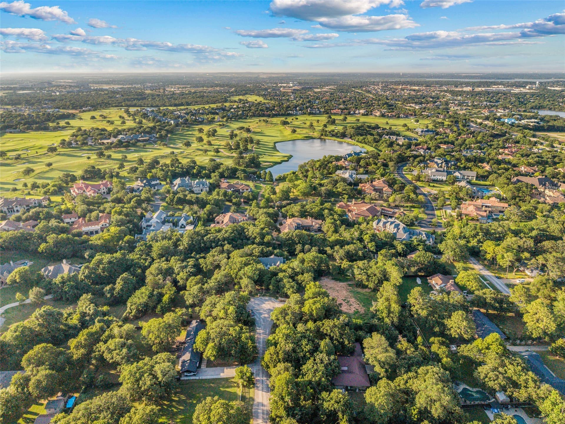0.92 acres in Tarrant County - photo 4