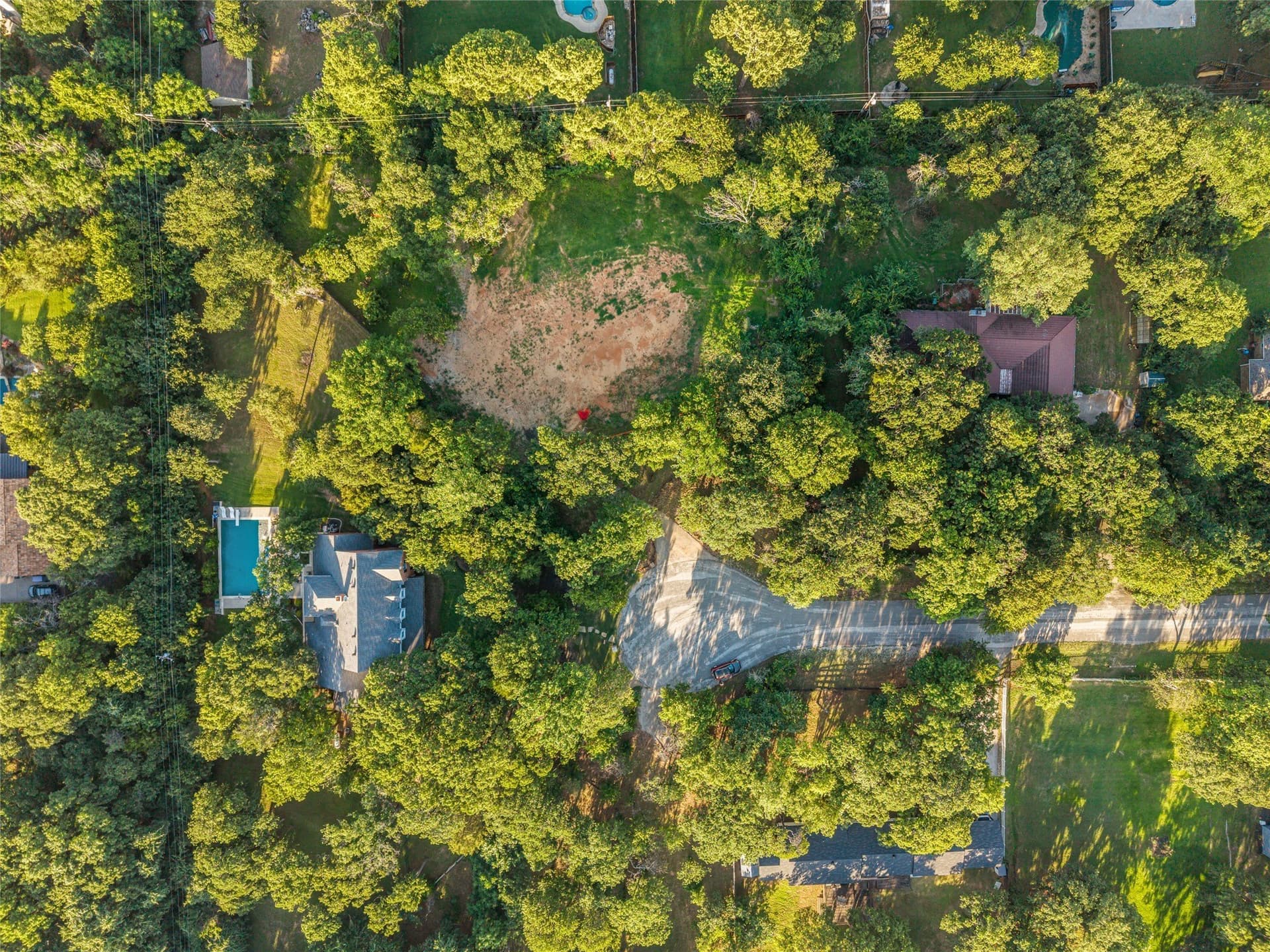 0.92 acres in Tarrant County - photo 2