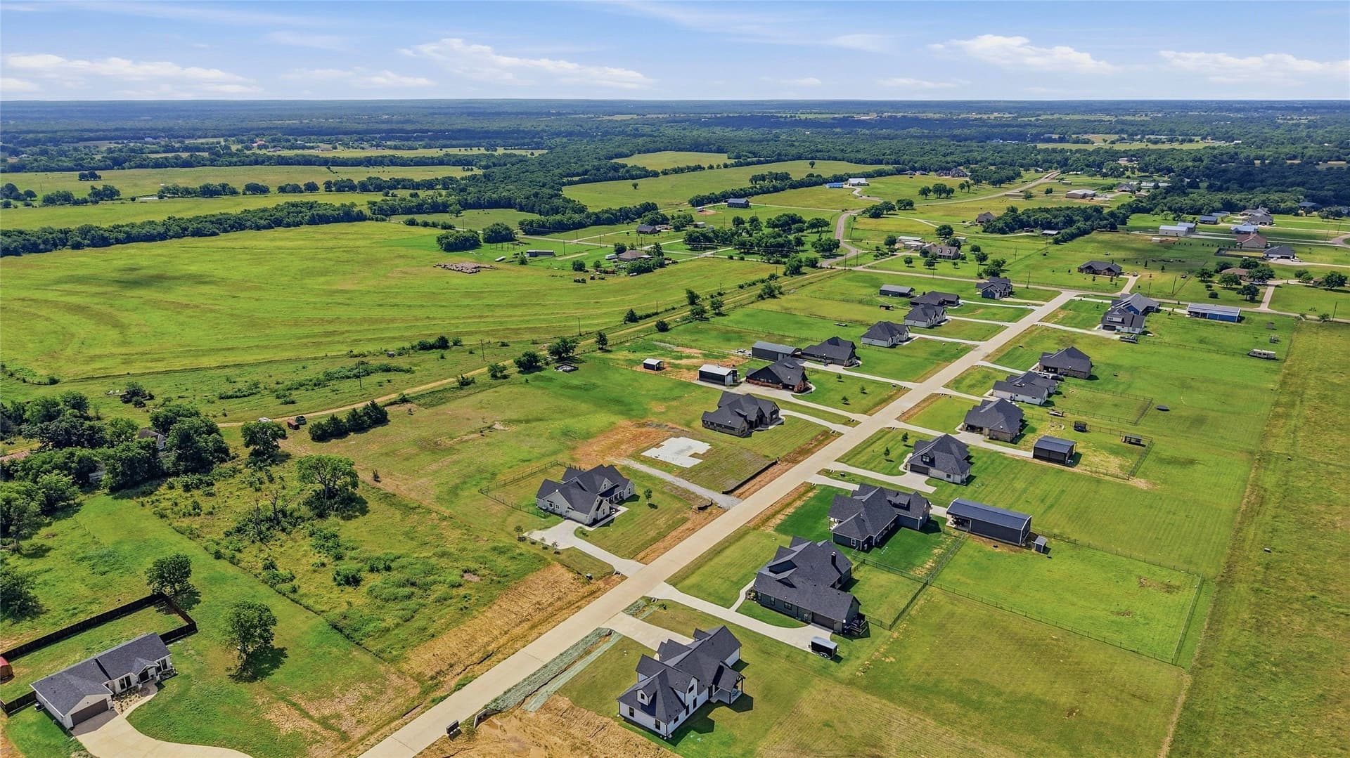 1.3 acres in Grayson County gallery image 2