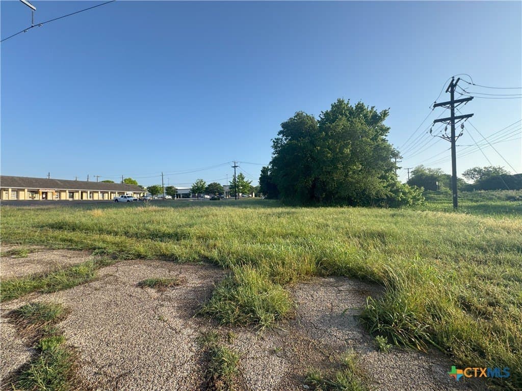 0.65 acres in Bell County - photo 7