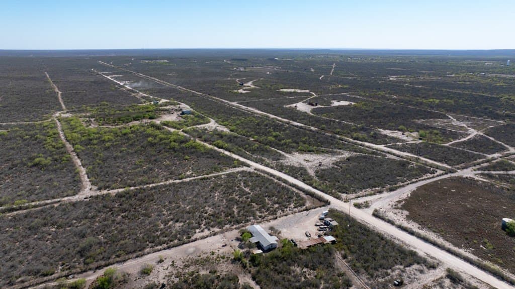 553.66 acres in Duval County - photo 12