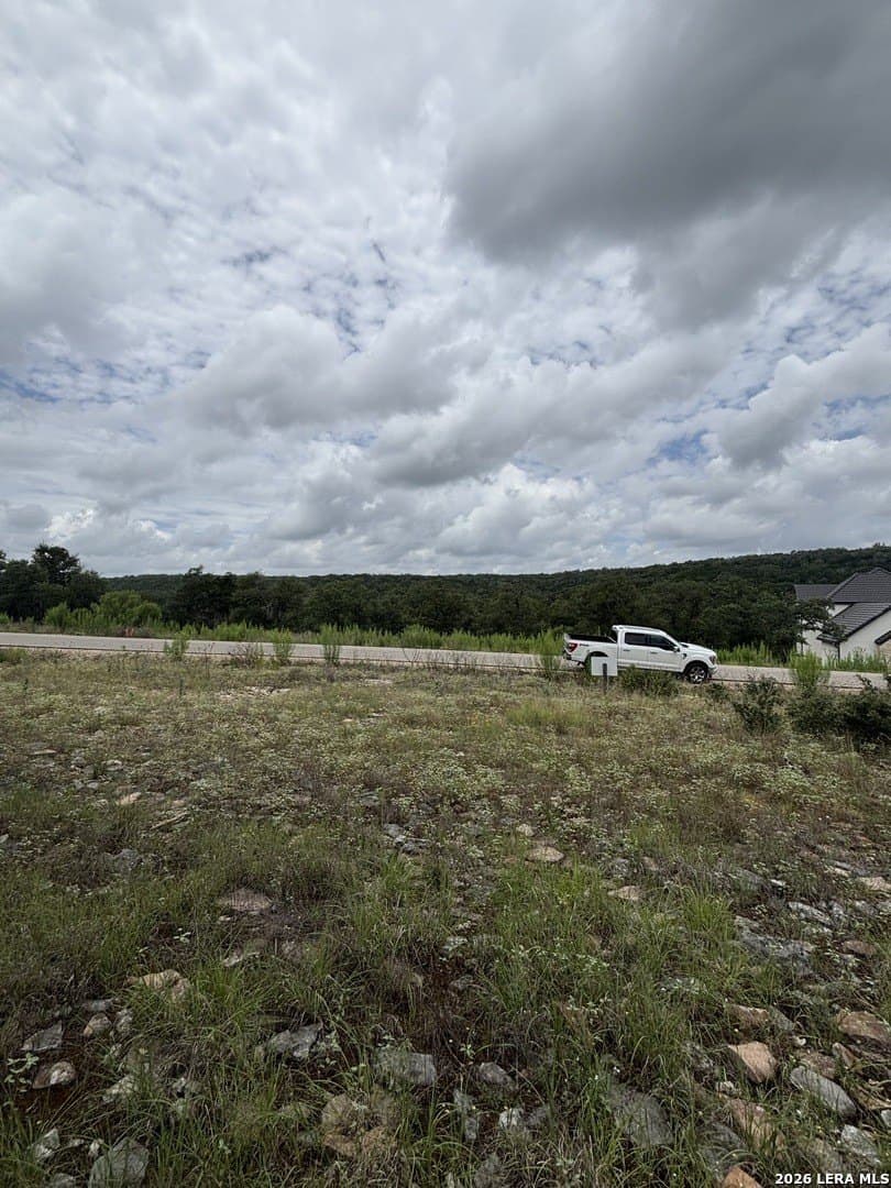 1.06 acres in Comal County gallery image 4