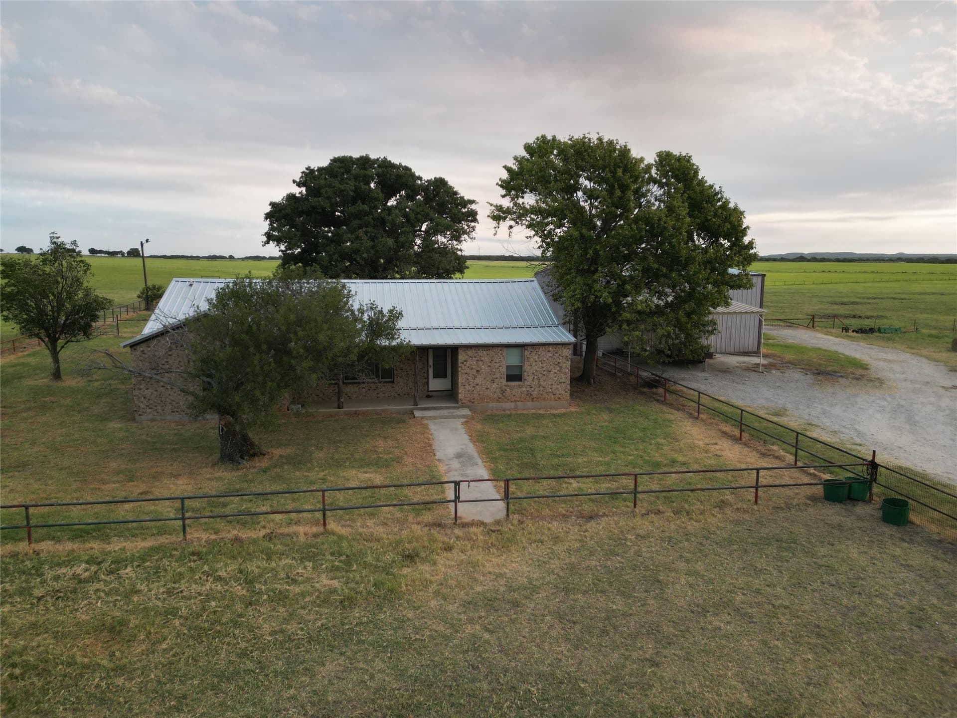 209.91 acres in Callahan County - photo 2