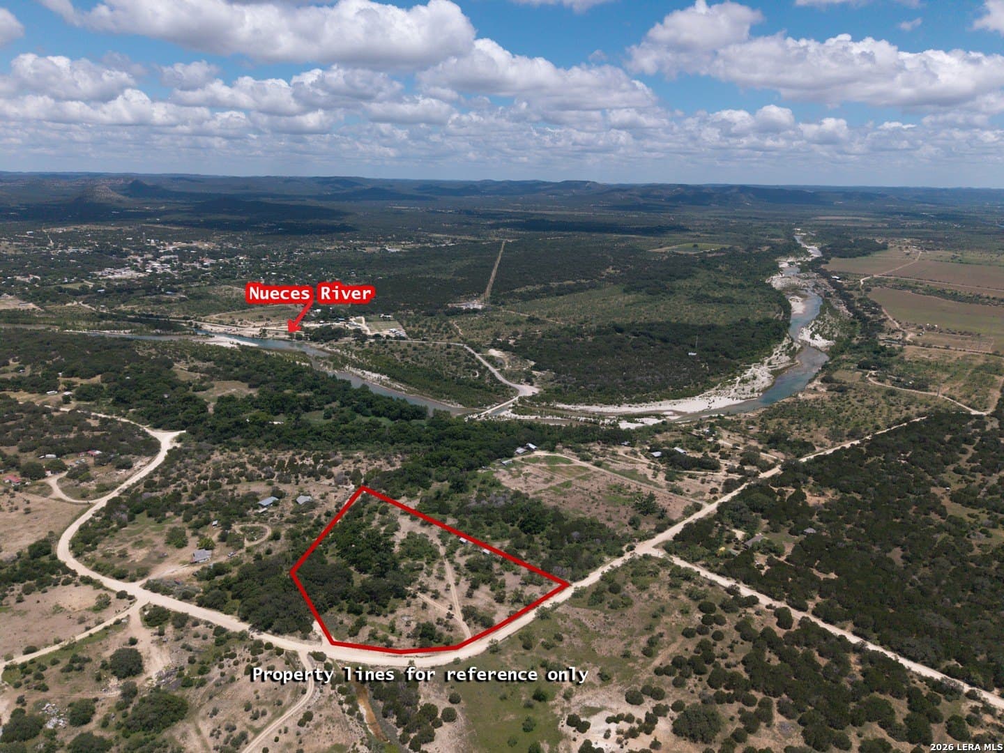 6.44 acres in Edwards County