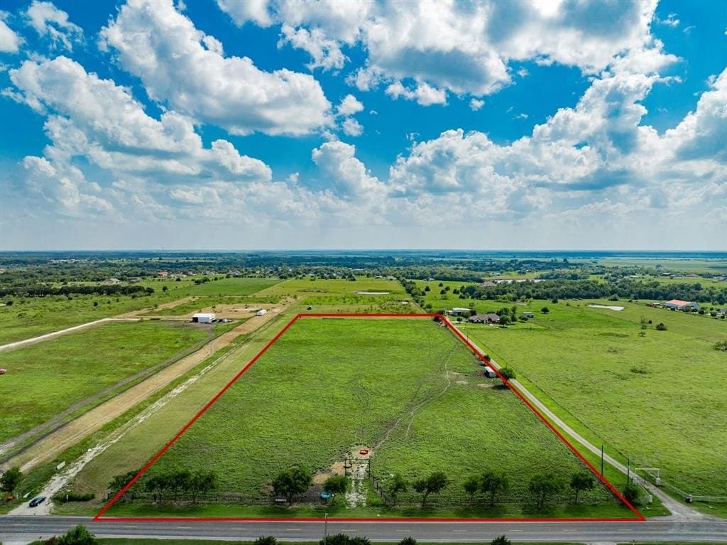 10.1 acres in Kaufman County gallery image 2