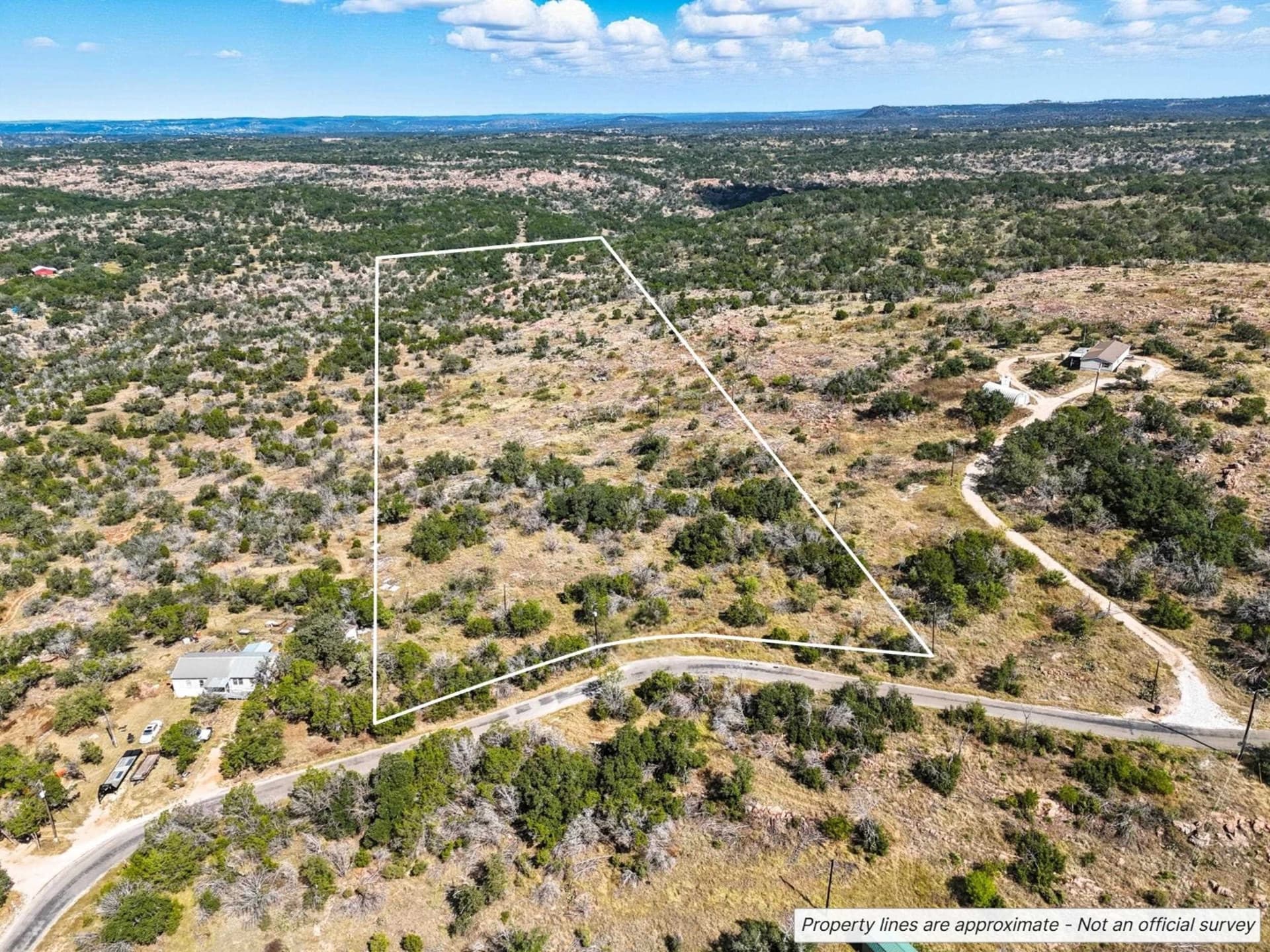 5.5 acres in Burnet County