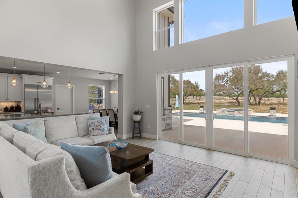 10 acres in Blanco County gallery image 4