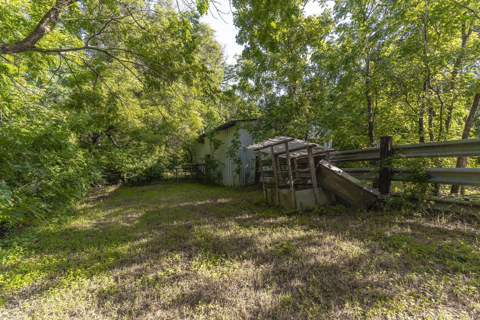 1.47 acres in Tarrant County gallery image 4