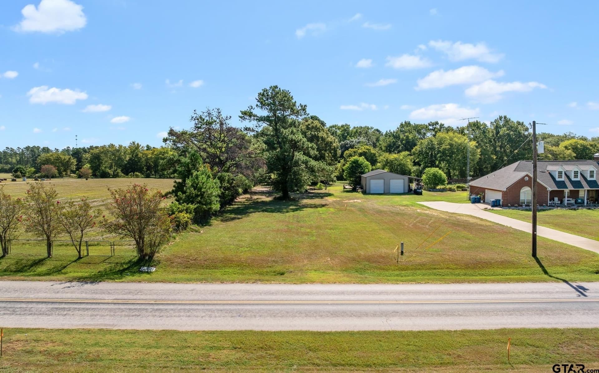 27.35 acres in Smith County - photo 2
