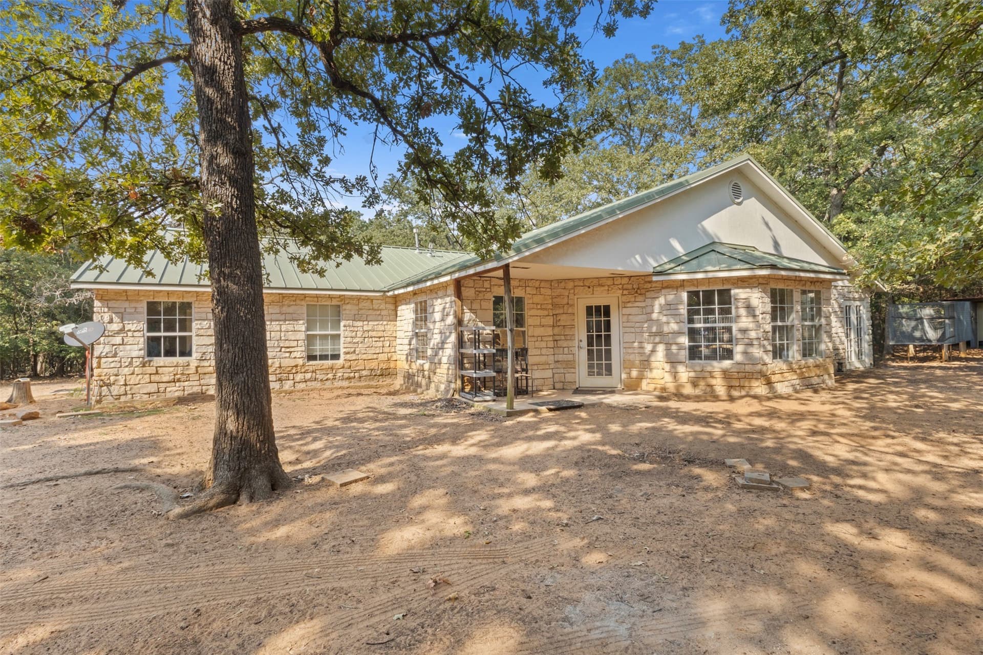 10.48 acres in Cooke County - photo 7