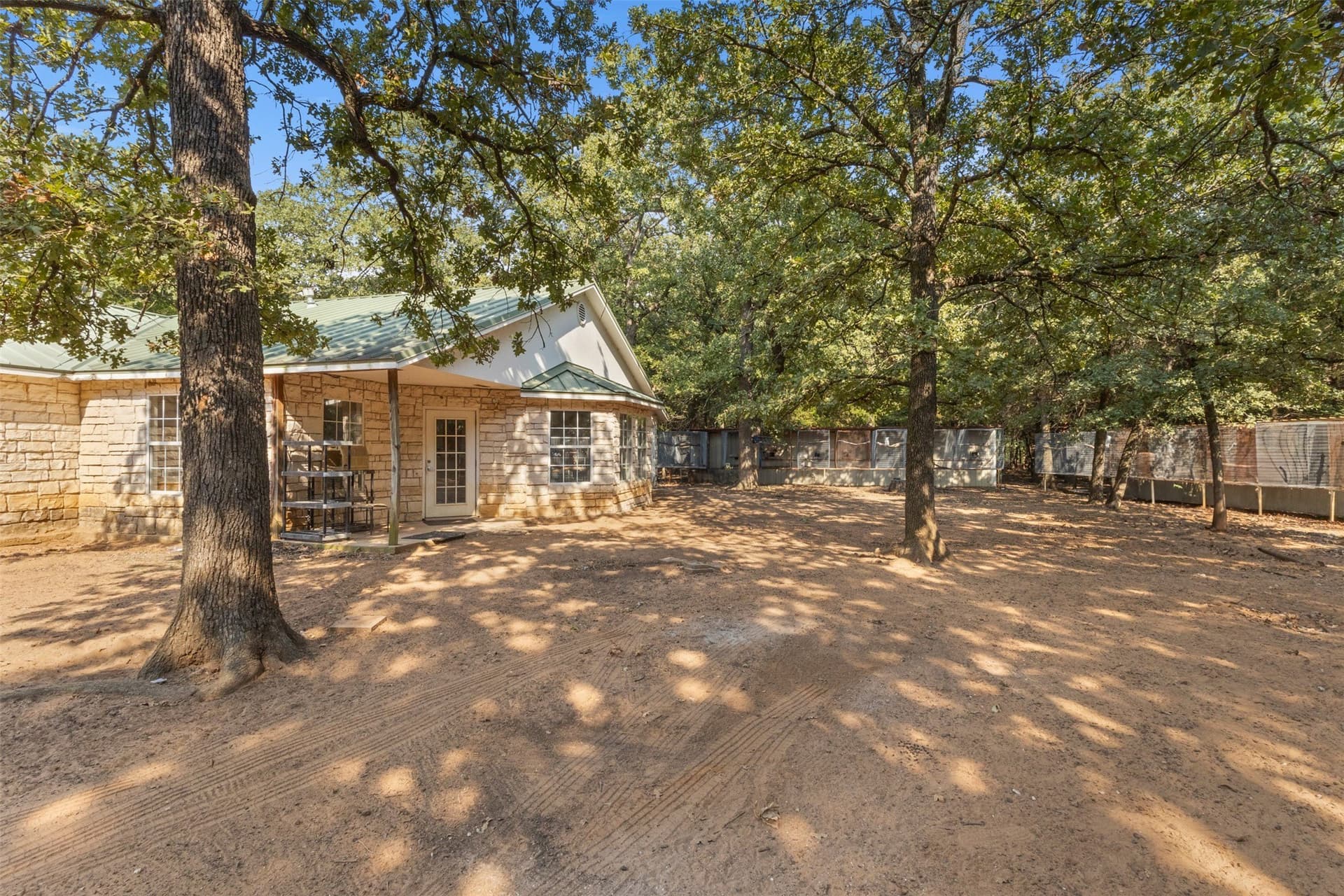 10.48 acres in Cooke County - photo 9