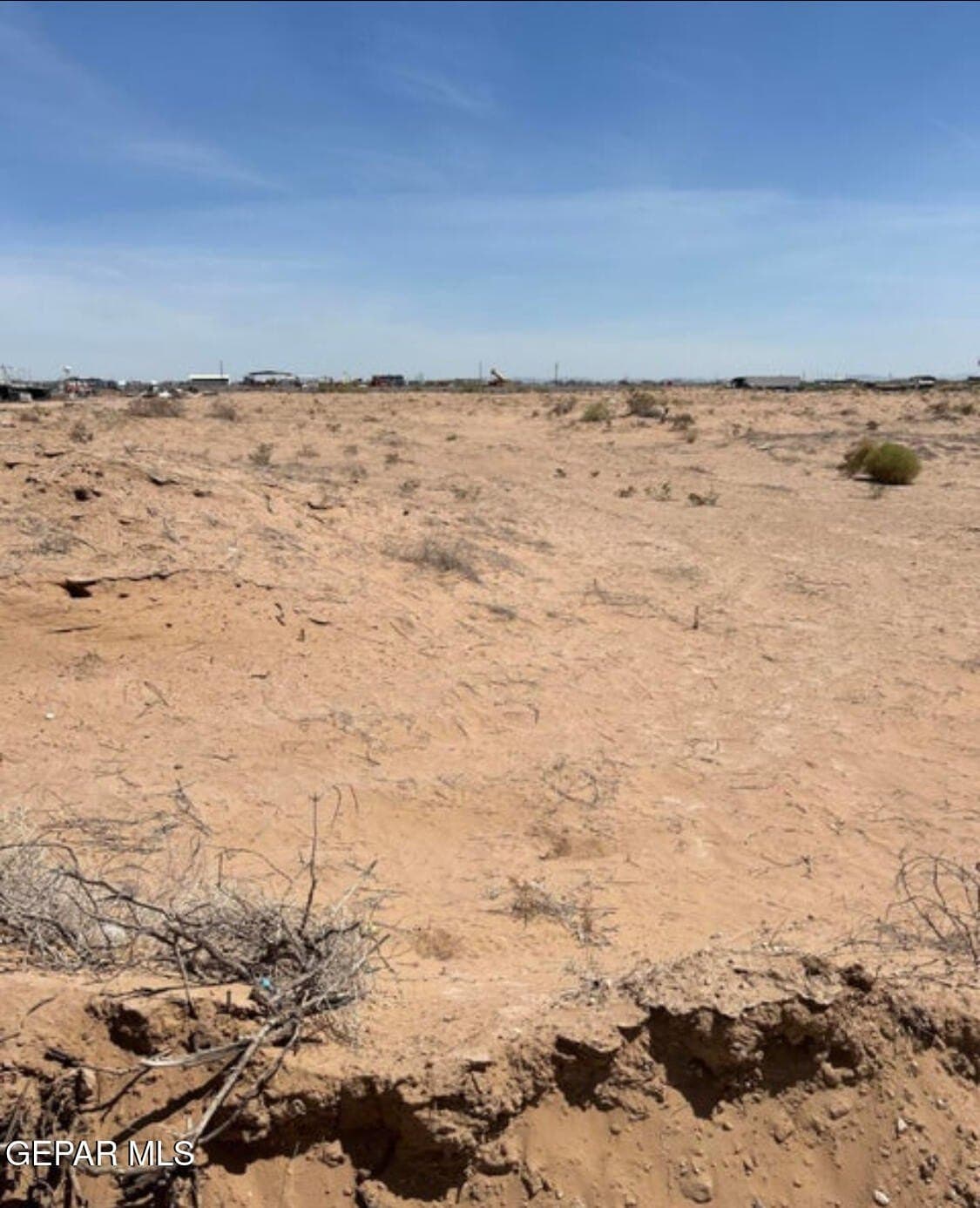 5 acres in El Paso County