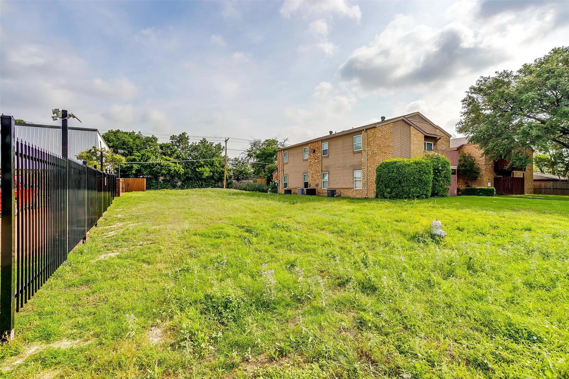 0.14 acres in Tarrant County featured view