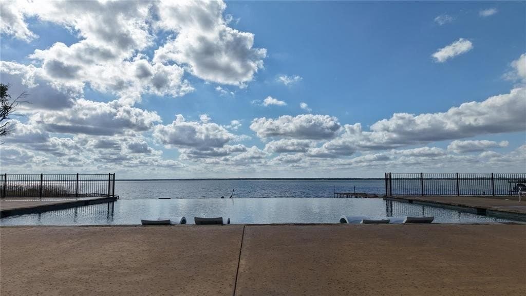 0.73 acres in Kaufman County - photo 16