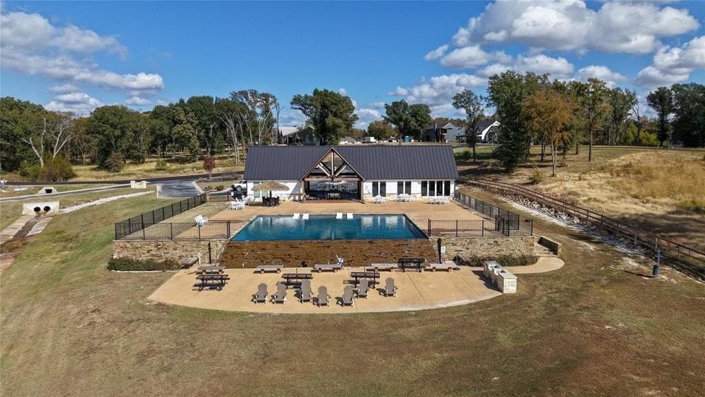 0.73 acres in Kaufman County - photo 18
