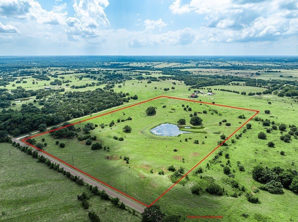 23 acres in Fayette County gallery image 3