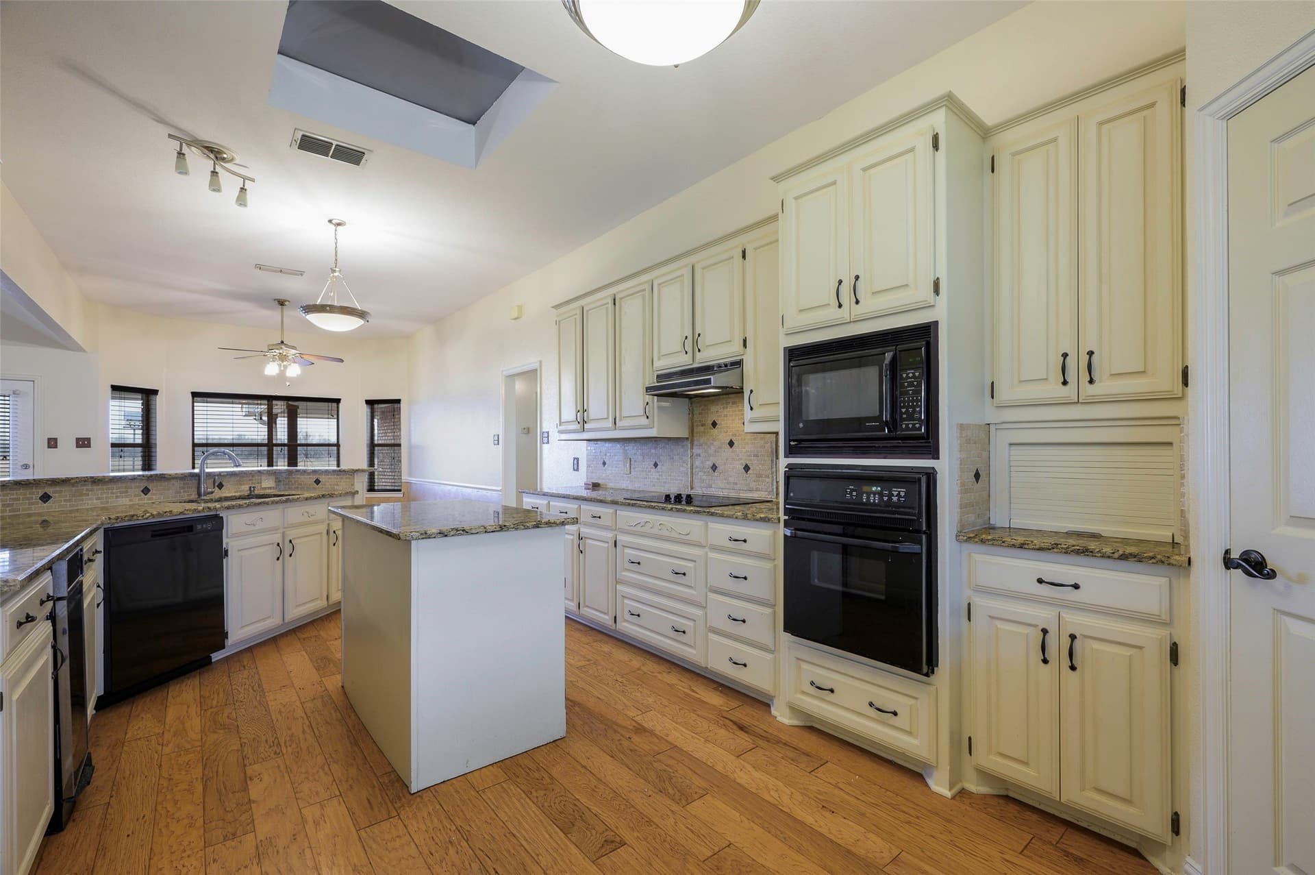 22.7 acres in Denton County - photo 9
