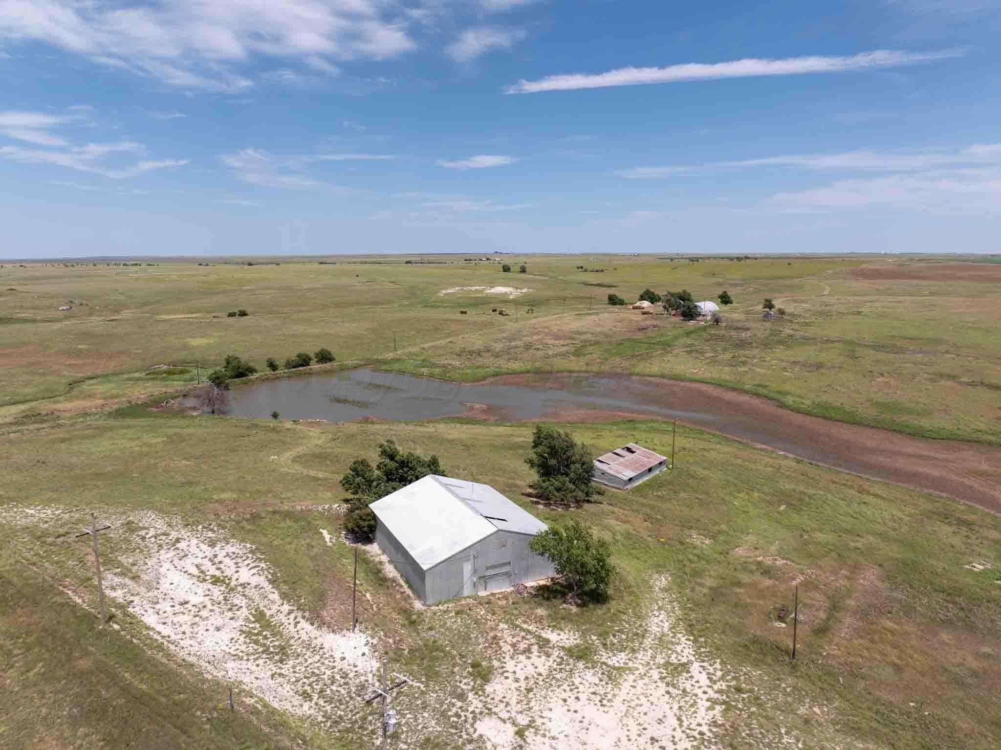 317 acres in Lipscomb County - photo 12